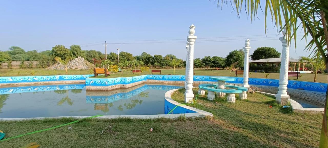 Modhera Sunrise Resort - Tents Bhungas Jungle Restaurants & Candlelight Dining Kalri Exterior foto