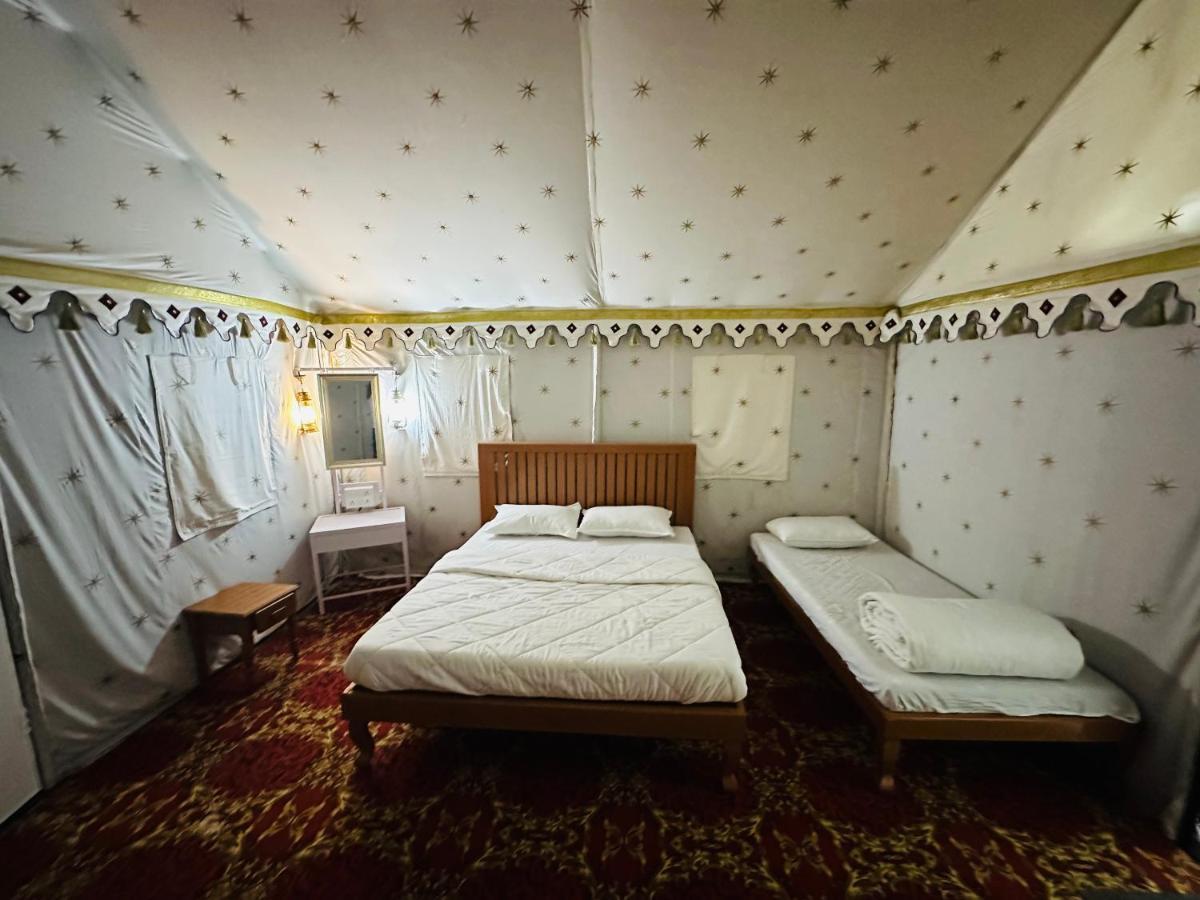 Modhera Sunrise Resort - Tents Bhungas Jungle Restaurants & Candlelight Dining Kalri Exterior foto