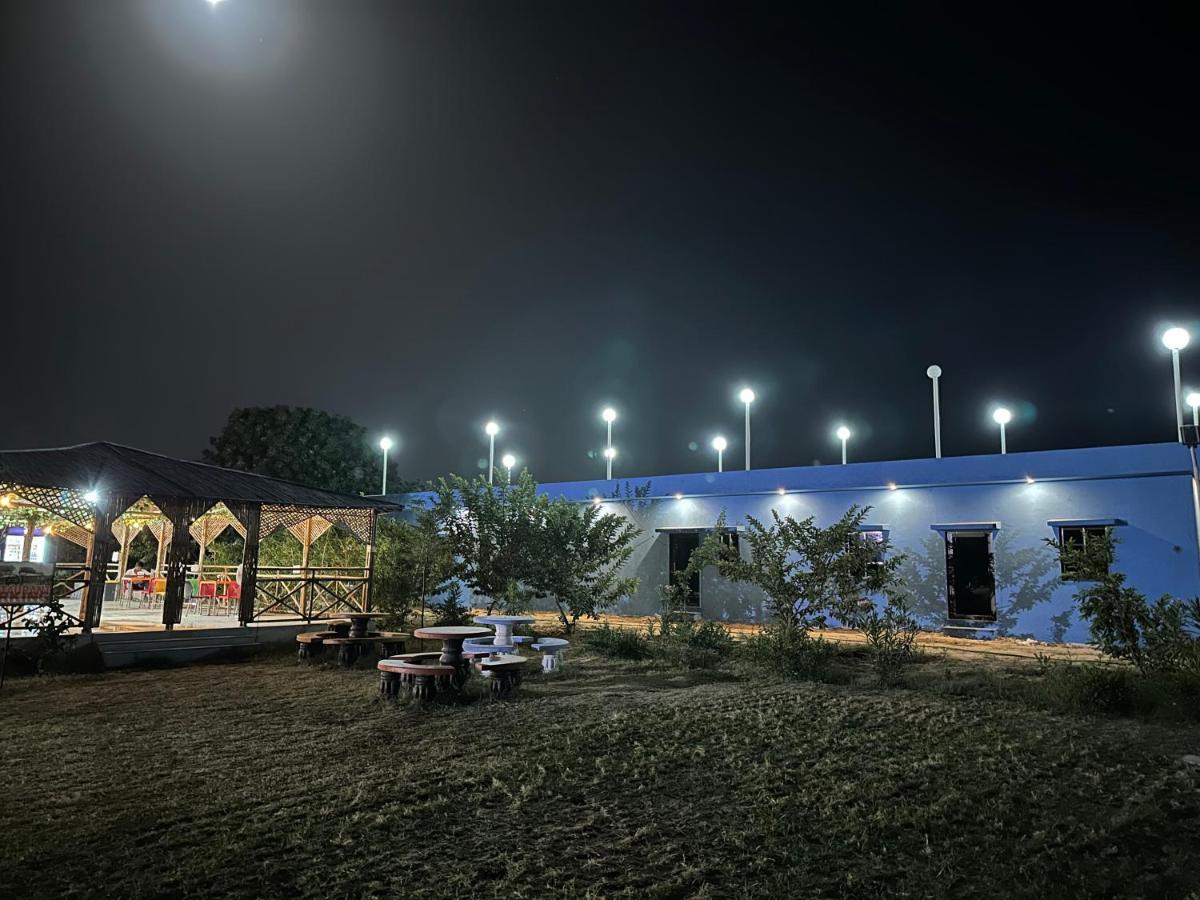 Modhera Sunrise Resort - Tents Bhungas Jungle Restaurants & Candlelight Dining Kalri Exterior foto