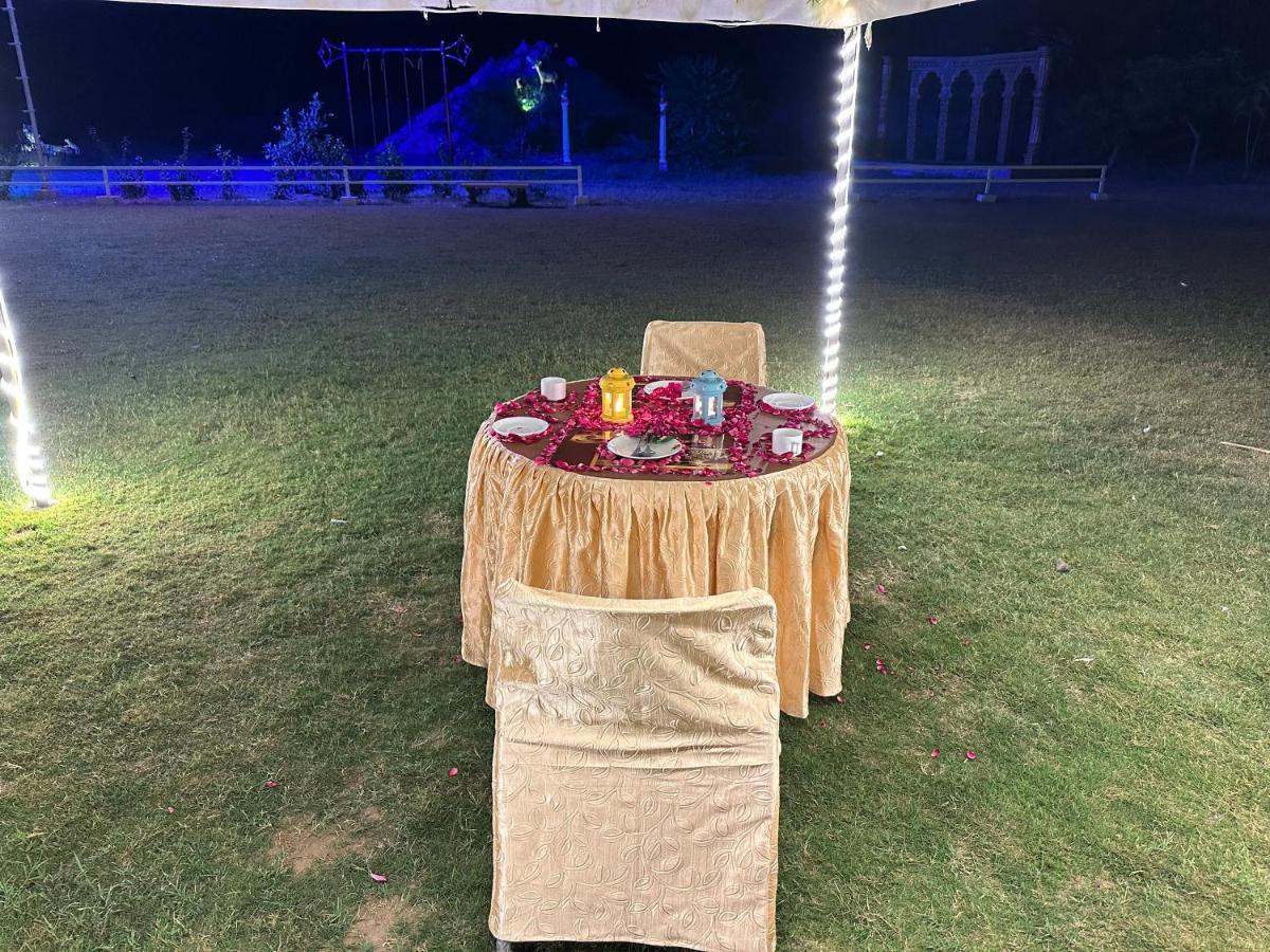 Modhera Sunrise Resort - Tents Bhungas Jungle Restaurants & Candlelight Dining Kalri Exterior foto